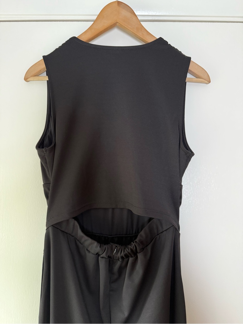🆕 Halara V-Neck Sleeveless Ruched Pocket Jumpsuit Easy Peezy Black Chic Sporty - Picture 15 of 16